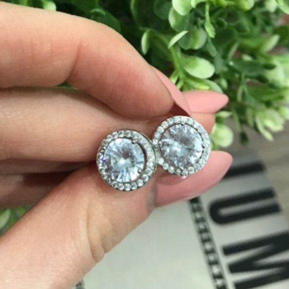 Round Cut Diamond Halo Stud Earrings - Picture 3 of 5